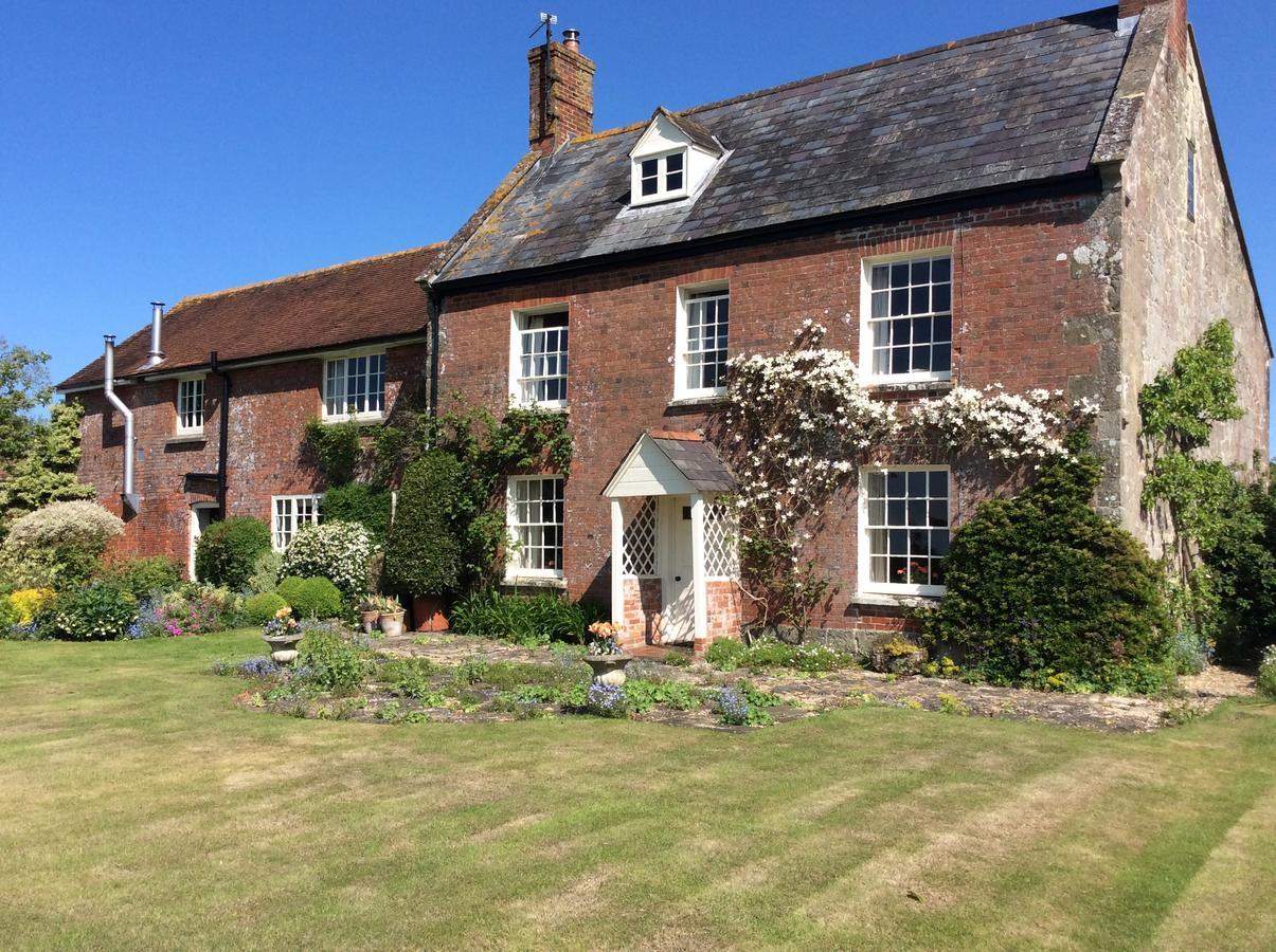 Moors Farmhouse Bed & Breakfast East Knoyle Exterior photo